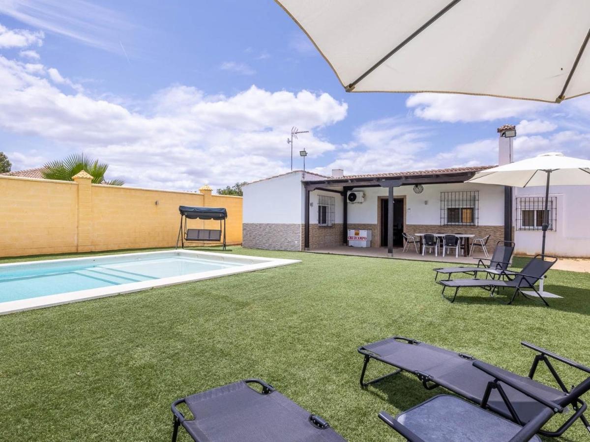 Villa Santa Teresa Vacacional Sevilla Dos Hermanas Exterior foto